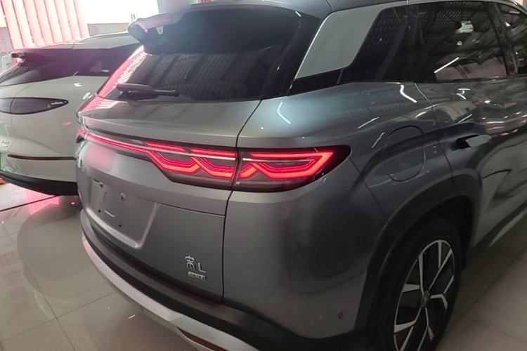 Used BYD Song L DM-i 2025 Intelligent Driving Version 160 km Beyond-Range Type Rear