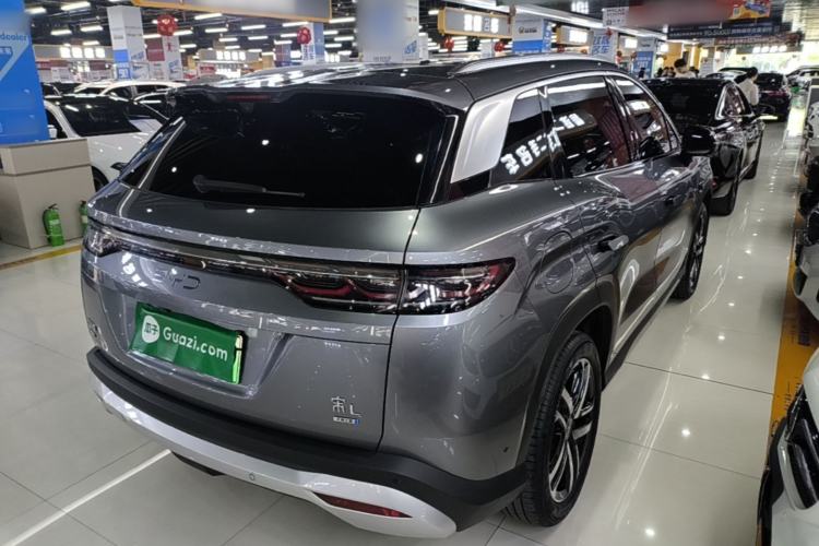 Used BYD Song L DM-i 2025 Intelligent Driving Version 112 km Leading Trim Rear Right 45 Deg