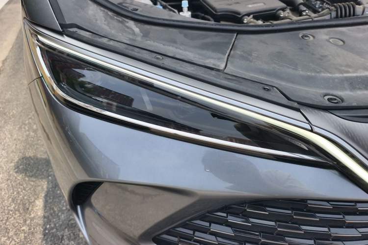Used BYD Song L DM-i 2025 Intelligent Driving Version 160 km Beyond-Range Type Right Front Headlight