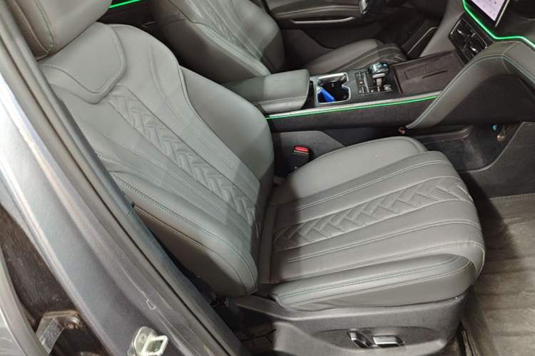Used BYD Song L DM-i 2025 Intelligent Driving Version 160 km Beyond-Range Type Right Front Seat