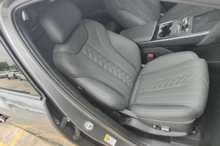 Used BYD Song L DM-i 2025 Intelligent Driving Version 160 km Beyond-Range Type Right Front Seat