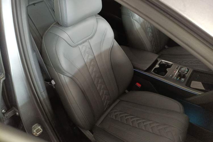Used BYD Song L DM-i 2025 Intelligent Driving Version 160 km Excellence Edition Right Front Seat