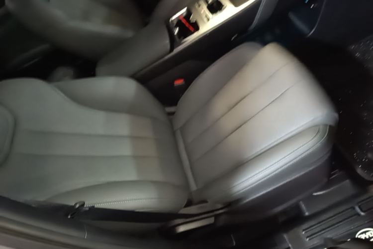 Used BYD Song L DM-i 2025 Intelligent Driving Version 112 km Leading Trim Right Front Seat