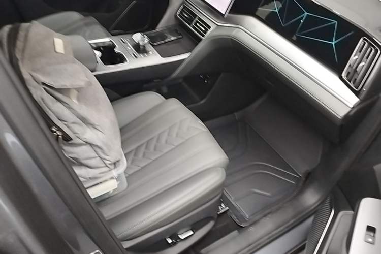 Used BYD Song L DM-i 2025 Intelligent Driving Version 160 km Beyond-Range Type Right Front Seat
