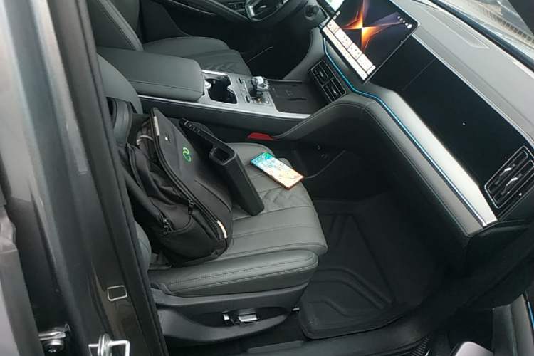 Used BYD Song L DM-i 2025 Intelligent Driving Version 112 km Beyond-Range Type Right Front Seat