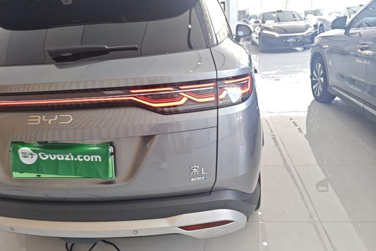Used BYD Song L DM-i 2025 Intelligent Driving Version 112 km Leading Trim Right Rear Taillight
