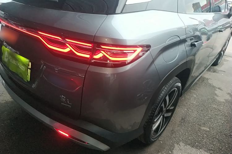 Used BYD Song L DM-i 2025 Intelligent Driving Version 112 km Beyond-Range Type Right Rear Taillight