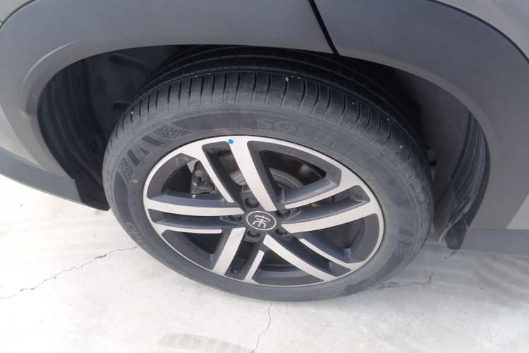 Used BYD Song L DM-i 2025 Intelligent Driving Version 112 km Beyond-Range Type Right Rear Wheel Hub