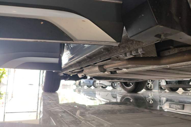 Used BYD Song L DM-i 2025 Intelligent Driving Version 160 km Excellence Edition Right Side Sill
