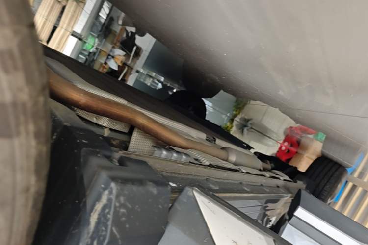 Used BYD Song L DM-i 2025 Intelligent Driving Version 160 km Beyond-Range Type Right Side Sill