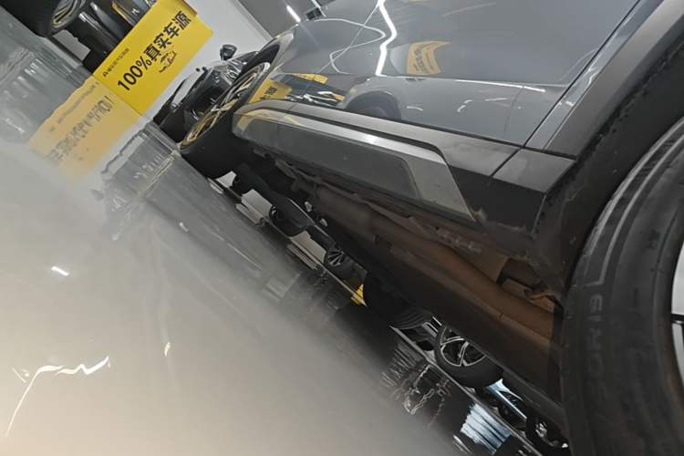 Used BYD Song L DM-i 2025 Intelligent Driving Version 160 km Beyond-Range Type Right Side Sill