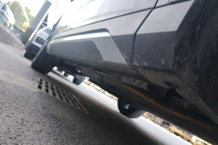 Used BYD Song L DM-i 2025 Intelligent Driving Version 160 km Beyond-Range Type Right Side Sill