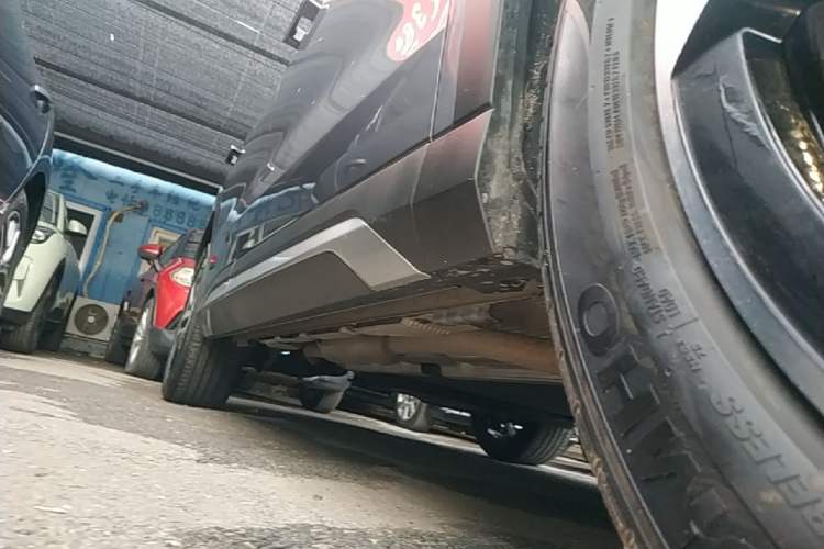 Used BYD Song L DM-i 2025 Intelligent Driving Version 112 km Beyond-Range Type Right Side Sill