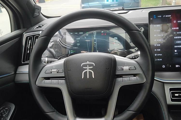 Used BYD Song L DM-i 2025 Intelligent Driving Version 112 km Beyond-Range Type Steering Wheel