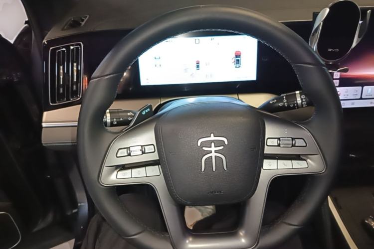 Used BYD Song L DM-i 2025 Intelligent Driving Version 112 km Leading Trim Steering Wheel