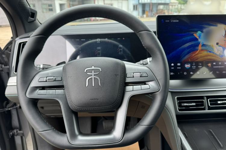 Used BYD Song L DM-i 2025 Intelligent Driving Version 160 km Beyond-Range Type Steering Wheel