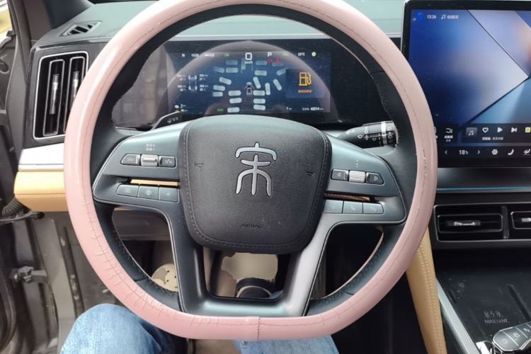 Used BYD Song L DM-i 2025 Intelligent Driving Version 160 km Beyond-Range Type Steering Wheel