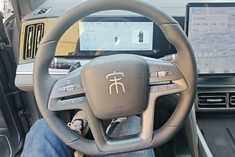 Used BYD Song L DM-i 2025 Intelligent Driving Version 112 km Beyond-Range Type Steering Wheel