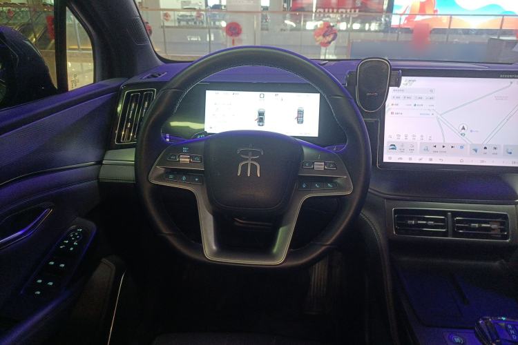 Used BYD Song L DM-i 2025 Intelligent Driving Version 112 km Leading Trim Steering Wheel