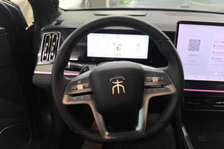 Used BYD Song L DM-i 2025 Intelligent Driving Version 160 km Beyond-Range Type Steering Wheel