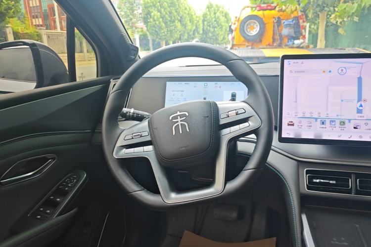 Used BYD Song L DM-i 2025 Intelligent Driving Version 112 km Beyond-Range Type Steering Wheel