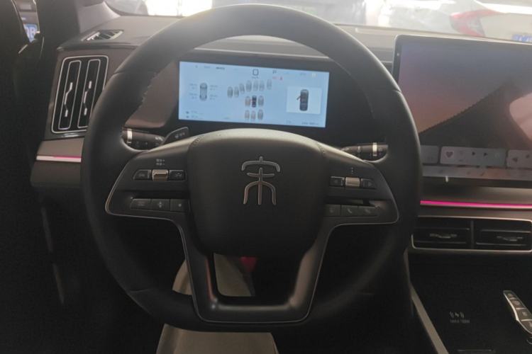 Used BYD Song L DM-i 2025 Intelligent Driving Version 112 km Beyond-Range Type Steering Wheel