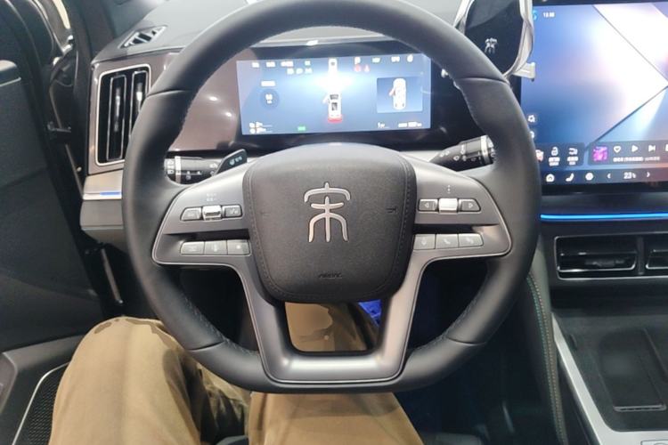 Used BYD Song L DM-i 2025 Intelligent Driving Version 112 km Beyond-Range Type Steering Wheel