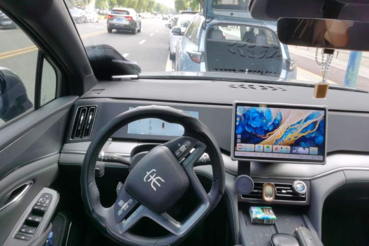 Used BYD Song L DM-i 2025 Intelligent Driving Version 112 km Leading Trim Steering Wheel