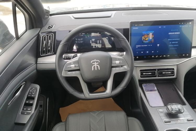 Used BYD Song L DM-i 2025 Intelligent Driving Version 112 km Beyond-Range Type Steering Wheel