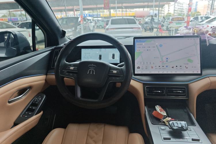 Used BYD Song L DM-i 2025 Intelligent Driving Version 112 km Beyond-Range Type Steering Wheel