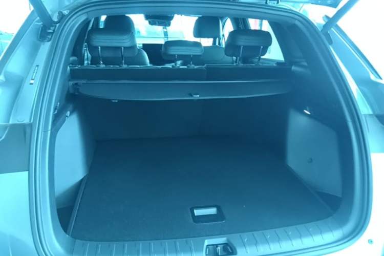 Used BYD Song L DM-i 2025 Intelligent Driving Version 112 km Beyond-Range Type Trunk