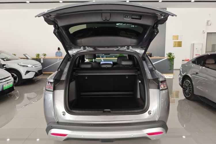 Used BYD Song L DM-i 2025 Intelligent Driving Version 160 km Excellence Edition Trunk