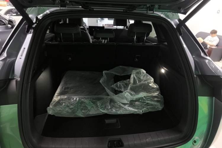 Used BYD Song L DM-i 2025 Intelligent Driving Version 160 km Excellence Edition Trunk