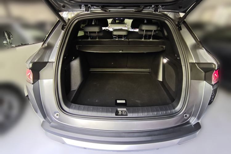 Used BYD Song L DM-i 2025 Intelligent Driving Version 160 km Excellence Edition Trunk