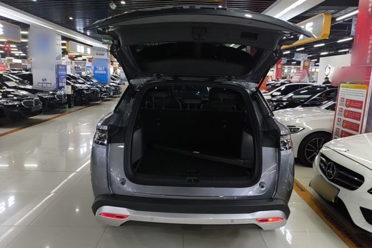 Used BYD Song L DM-i 2025 Intelligent Driving Version 112 km Leading Trim Trunk