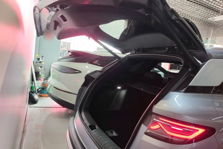 Used BYD Song L DM-i 2025 Intelligent Driving Version 160 km Beyond-Range Type Trunk