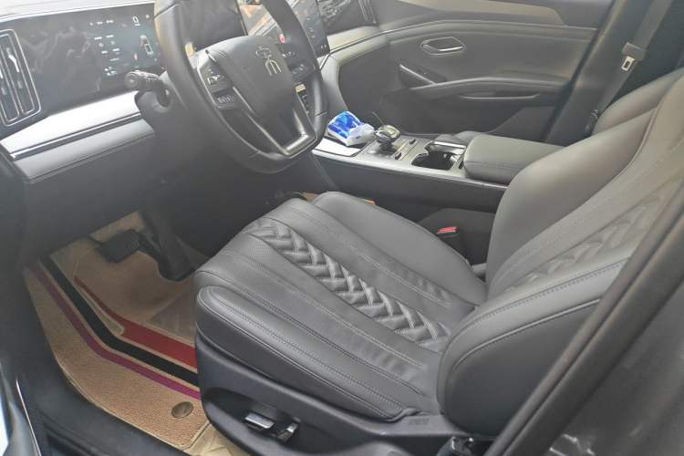 Used BYD Song L DM-i 2025 Intelligent Driving Version 112 km Beyond-Range Type Left Front Seat