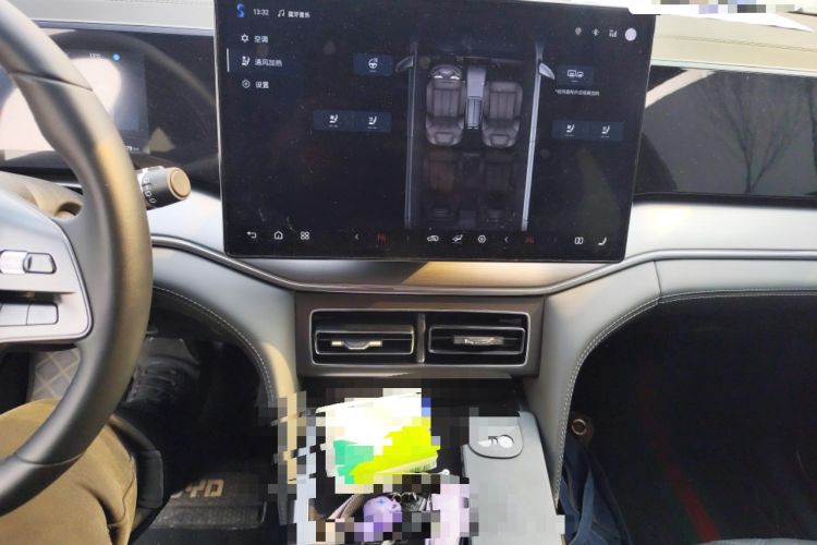 Used BYD Song L DM-i 2025 Intelligent Driving Version 112 km Beyond-Range Type Audio And AC Panel