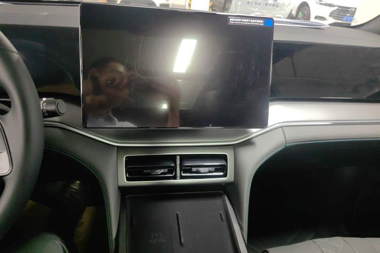 Used BYD Song L DM-i 2025 Intelligent Driving Version 160 km Excellence Edition Audio And AC Panel