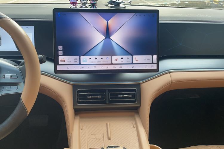 Used BYD Song L DM-i 2025 Intelligent Driving Version 160 km Beyond-Range Type Audio And AC Panel
