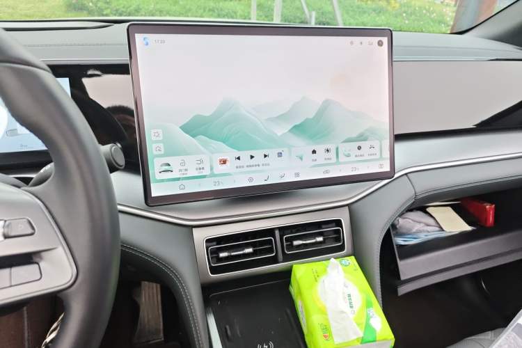 Used BYD Song L DM-i 2025 Intelligent Driving Version 112 km Beyond-Range Type Audio And AC Panel