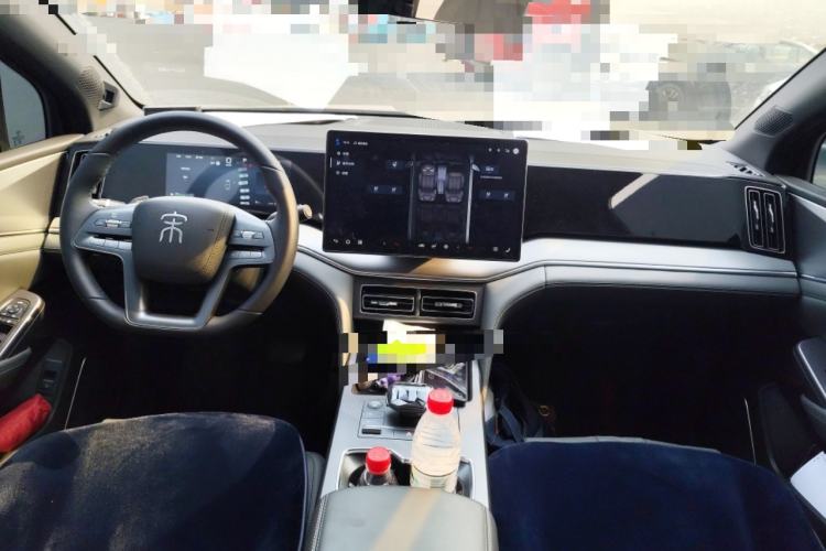 Used BYD Song L DM-i 2025 Intelligent Driving Version 112 km Beyond-Range Type Center Console