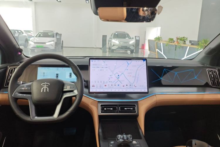 Used BYD Song L DM-i 2025 Intelligent Driving Version 160 km Beyond-Range Type Center Console
