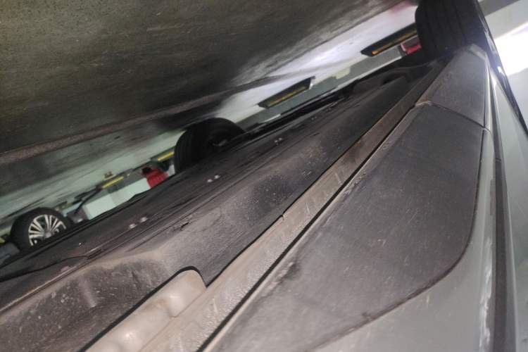 Used BYD Song L DM-i 2025 Intelligent Driving Version 160 km Beyond-Range Type Chassis Rear Left
