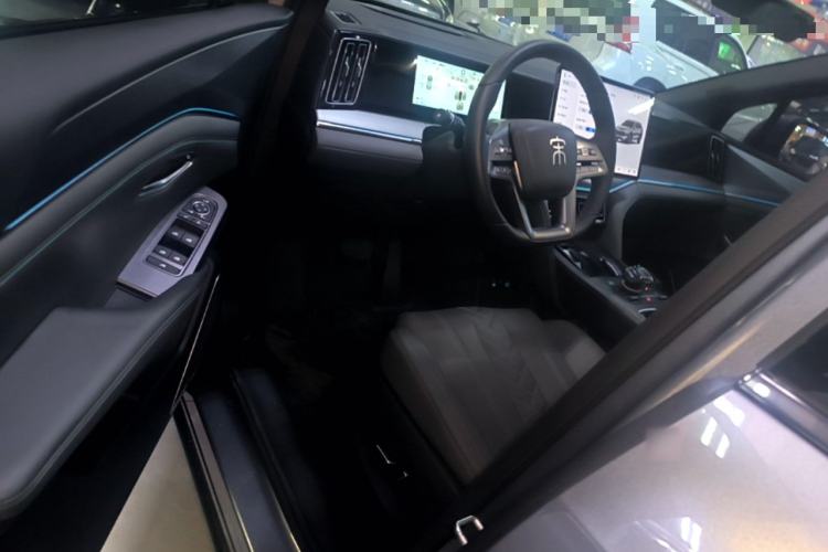 Used BYD Song L DM-i 2025 Intelligent Driving Version 112 km Beyond-Range Type Driver Seat
