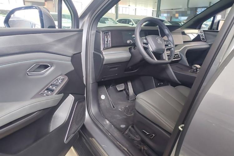 Used BYD Song L DM-i 2025 Intelligent Driving Version 112 km Leading Trim Driver Seat