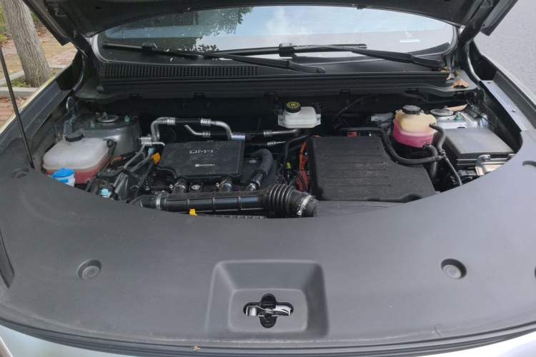 Used BYD Song L DM-i  Engine Bay