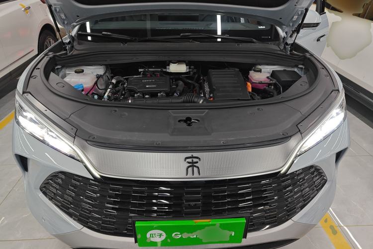 Used BYD Song L DM-i 2025 Intelligent Driving Version 112 km Beyond-Range Type Engine Bay