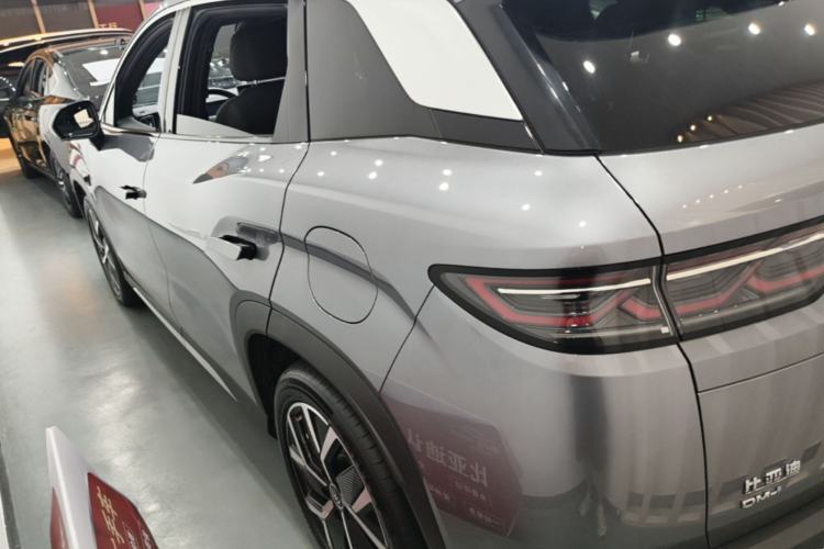Used BYD Song L DM-i 2025 Intelligent Driving Version 160 km Beyond-Range Type Exterior 2