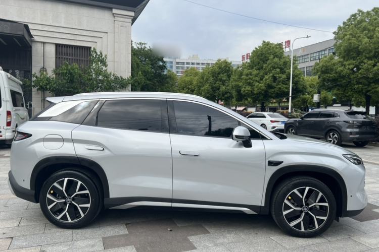 Used BYD Song L DM-i 2025 Intelligent Driving Version 160 km Excellence Edition Exterior 3